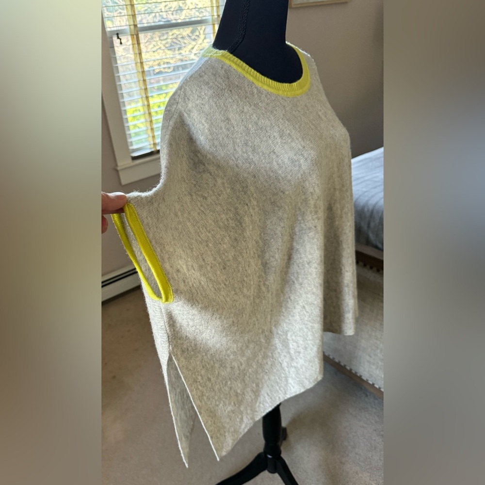 Acrobat cashmere wool blend gray cropped sweater poncho women M L - Picture 5 of 7